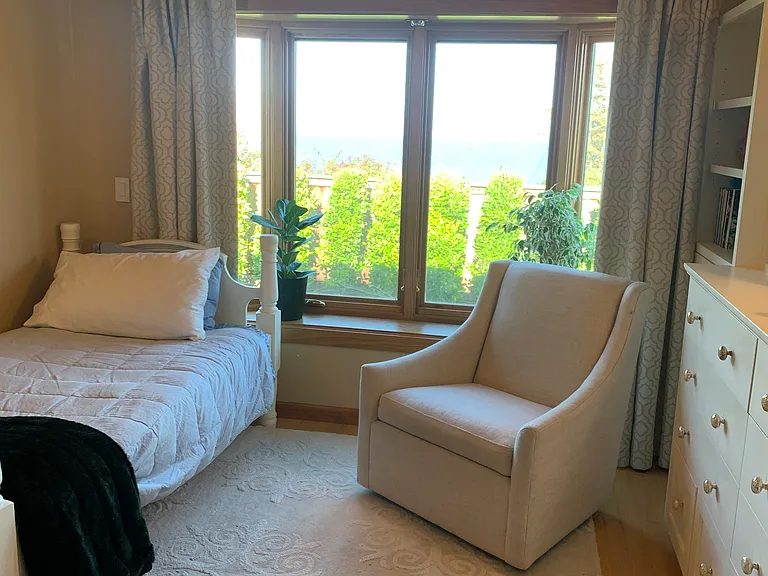 Bedroom #1