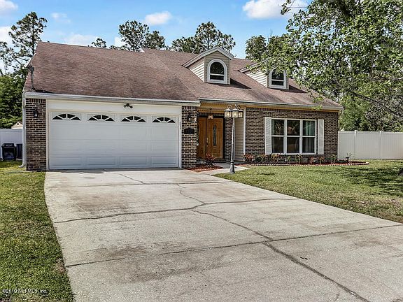 3rd image of 7949 Campbell Town Ct
