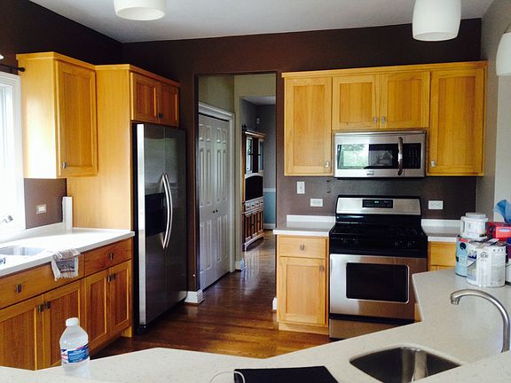 4th image of 142 Sibley Dr