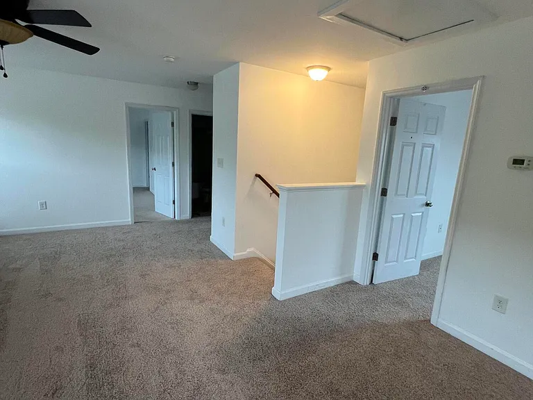 608 Cheltenham Dr — Photo 23