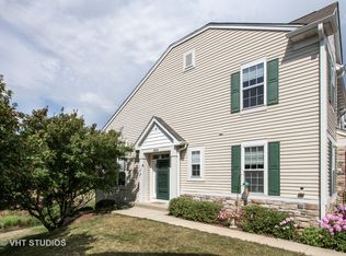 116 Grandview Ct, Volo, IL 60020