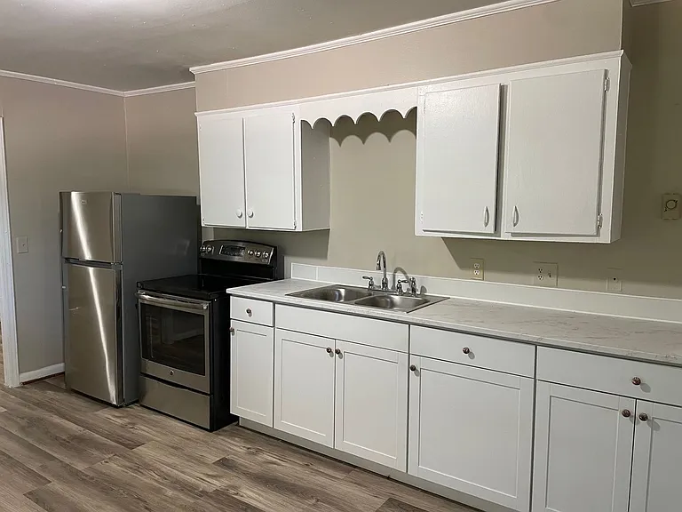 214 Lambert Rd #5-8 — Photo 5