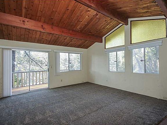 5th image of 32838 Deerlick Ln