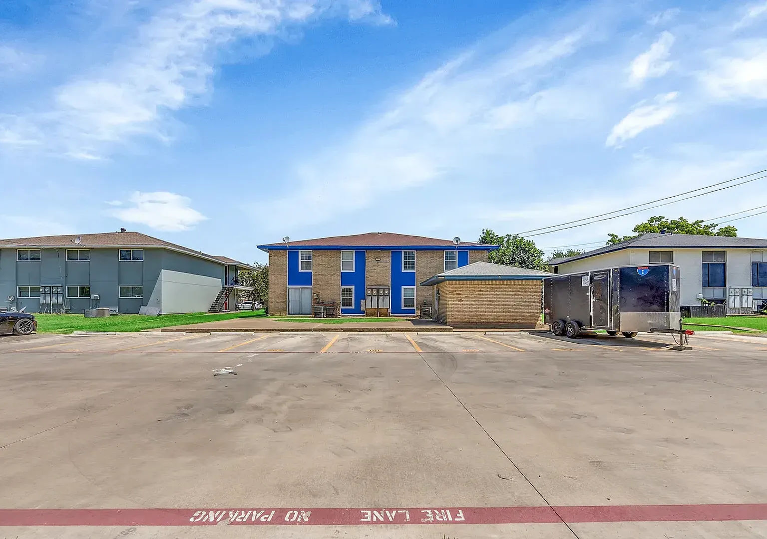 3024 Tudor Ln — Photo 1