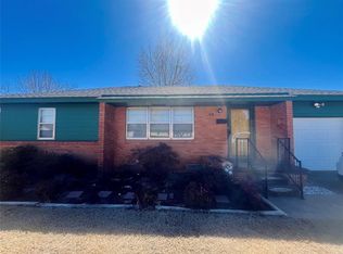 45 Village Dr, Chickasha, OK 73018