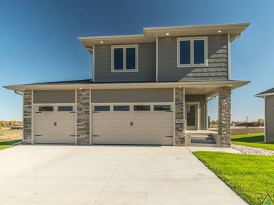 7504 S Kenton Ln, Sioux Falls, SD, 57108