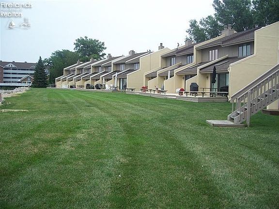 2nd image of 43 Grande Lake Dr