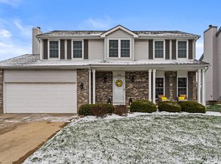 498 Beaverbrook Dr, Columbus, OH 43230