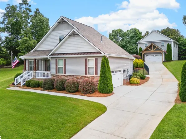 218 Willowgreen Way, Greer, SC 29651