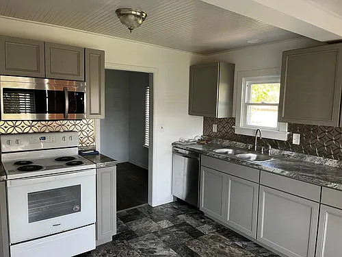 6261 Spotswood Trl Photo 1