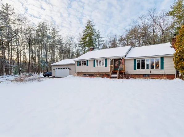 6 Yellow Wood Drive, Pelham, NH 03076