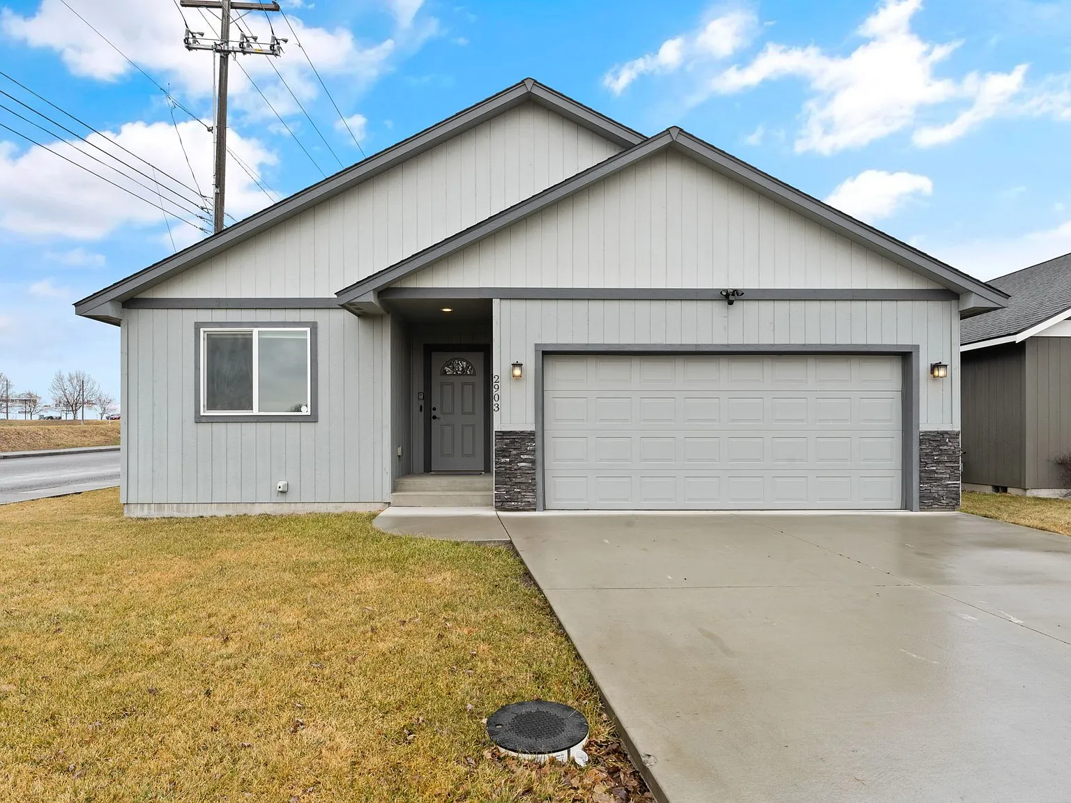 3 bed, 2.0 bath, 1500 sqft, $2,395 — Photo 1