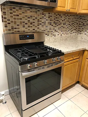 Rented by Richard Macias, LREB | media 32