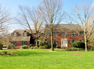 960 Camelot Rd, Furlong, PA 18925