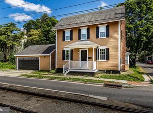 32 E 3rd St, Moorestown, NJ 08057