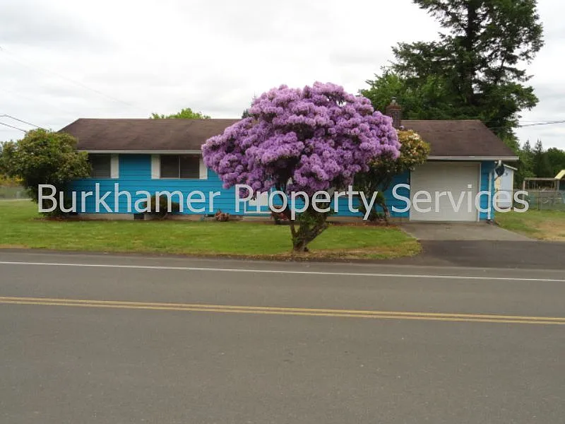 918 N Harding Rd photo 1