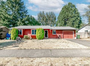 39755 Davis St, Sandy, OR 97055