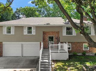 131 Valley View Dr, Jefferson City, MO 65109