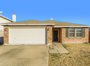 1625 Sierra Meadow Ln, Justin, TX 76247