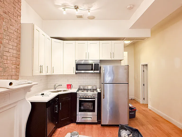 286 Macon St #2 — Photo 4