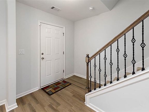 2nd image of 229 Roswell Dr E