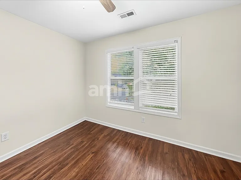 5899 Culloden Ct — Photo 11
