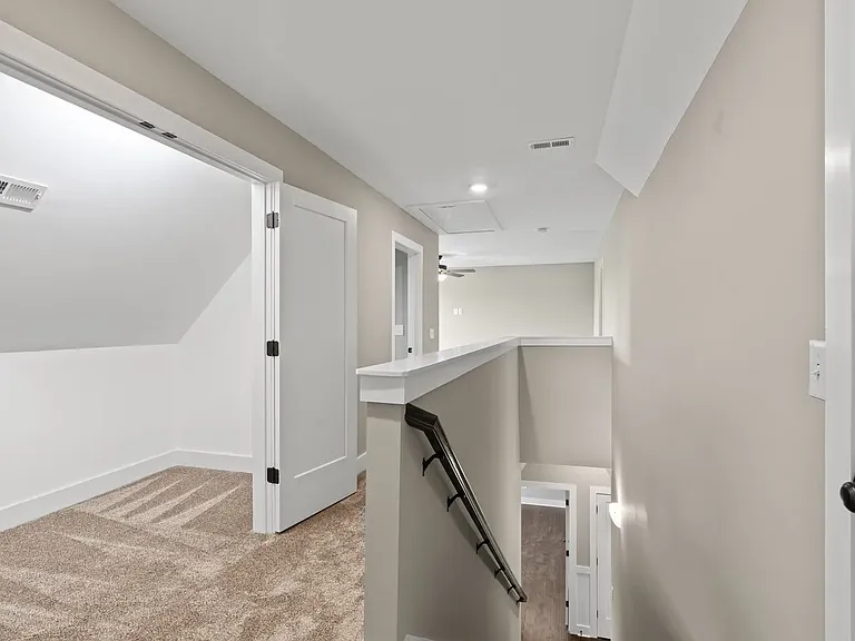 52 Lookout Dr — Photo 31