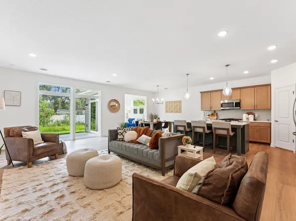 17725 Everest Ave, Lakeville, MN 55044