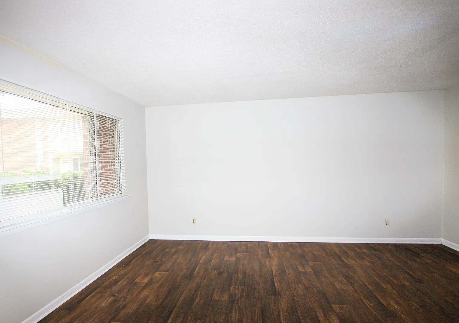 2 bedroom, 2.5 bath townhouse-style condo located across from NC State's Centennial Campus — Photo 4