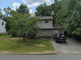 16 Morris Rd, Spring Valley, NY 10977