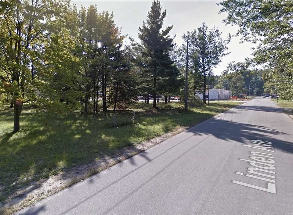 2nd image of 1703 Linden Ave