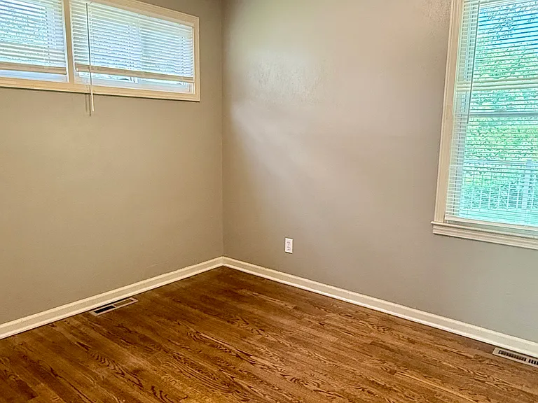 3807 N Osage St — Photo 8
