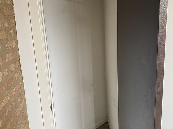4th image of 1826 W 17th St #17583729