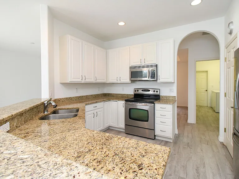 3927 Aurora Ct — Photo 10