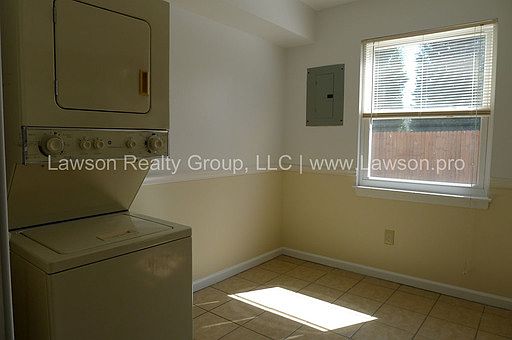 4th image of 821 Apperson Dr APT K