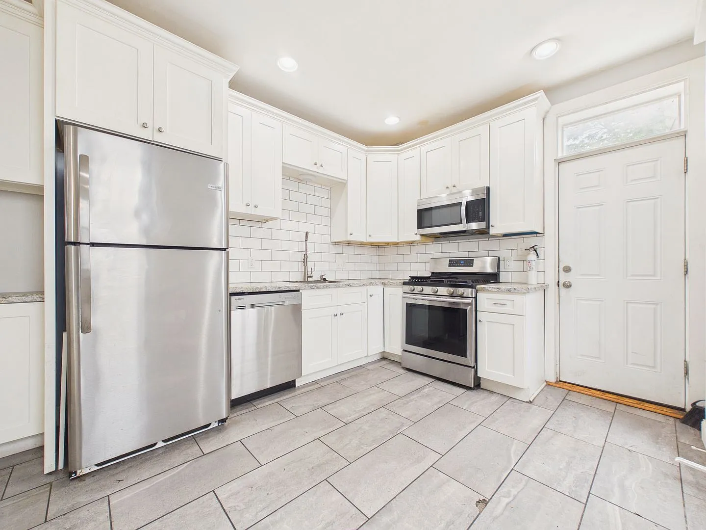 3 Bedroom Townhouse on N 4th St — Photo 4