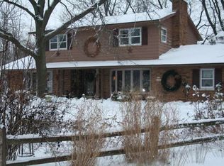 N46W23787 Woods Edge Ct, Pewaukee, WI 53072