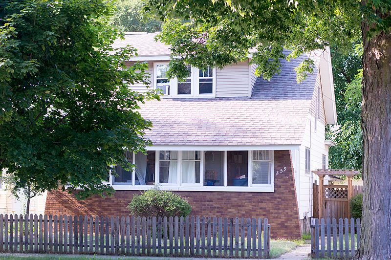 1st image of 259 W 17th St