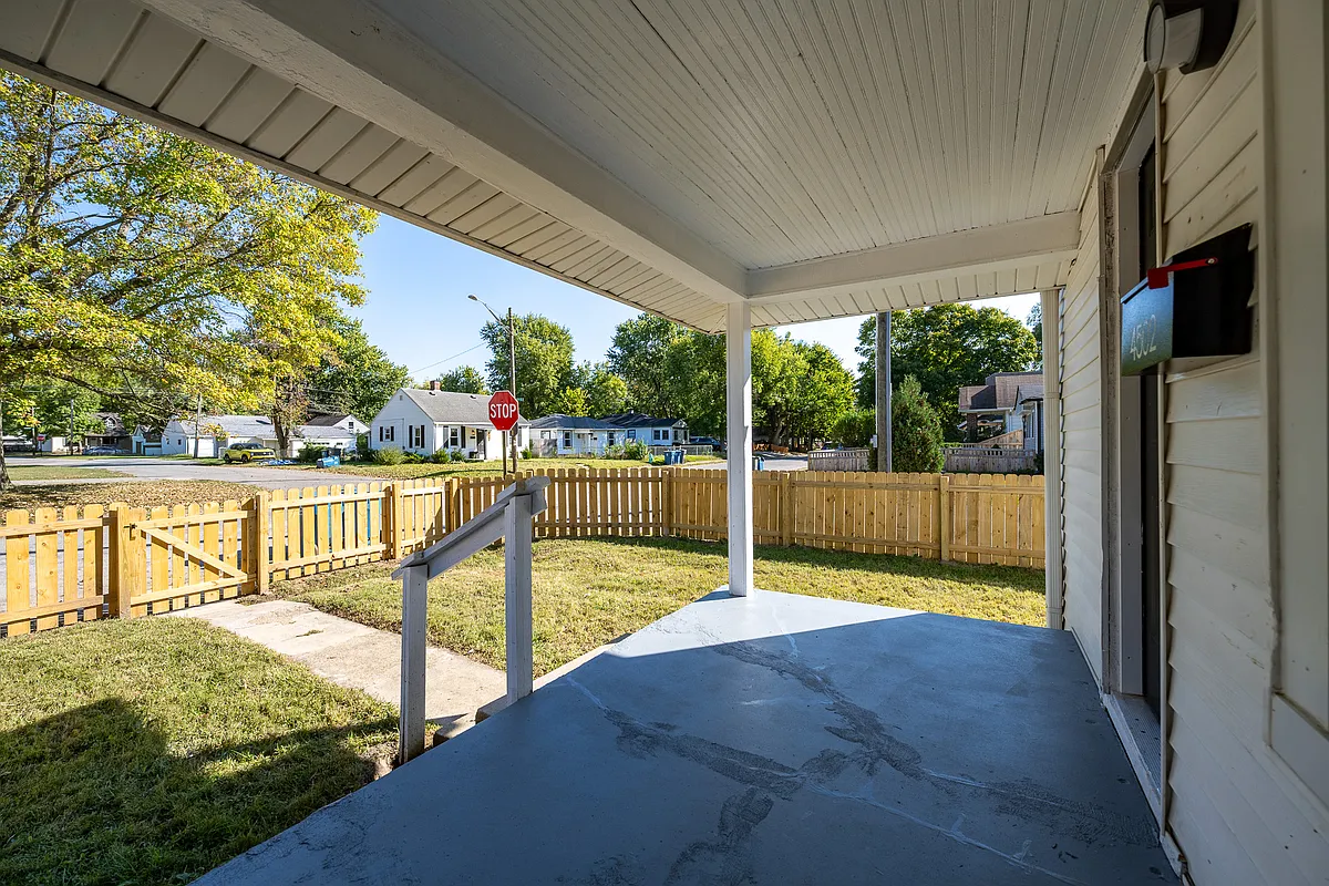 Building Photo - 4502 Kingsley Dr #4502