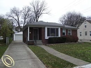 1005 Ferris Ave photo 1