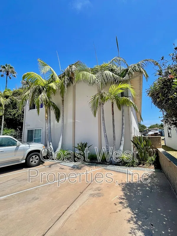1 bed, 1.0 bath, 575 sqft, $2,500 — Photo 2