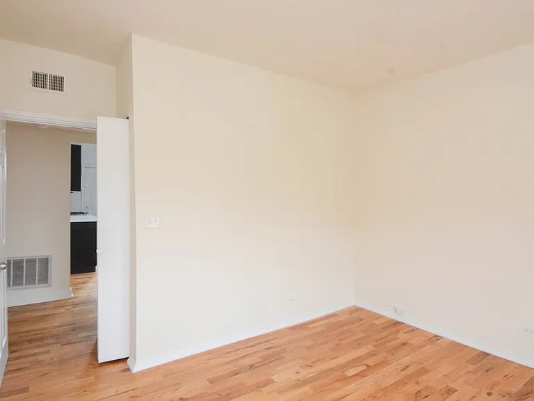 2347 N Drake Ave #4 — Photo 14