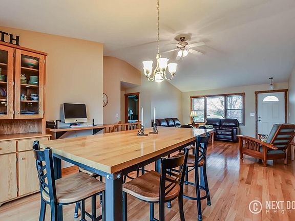 5th image of 324 Summerlin Dr