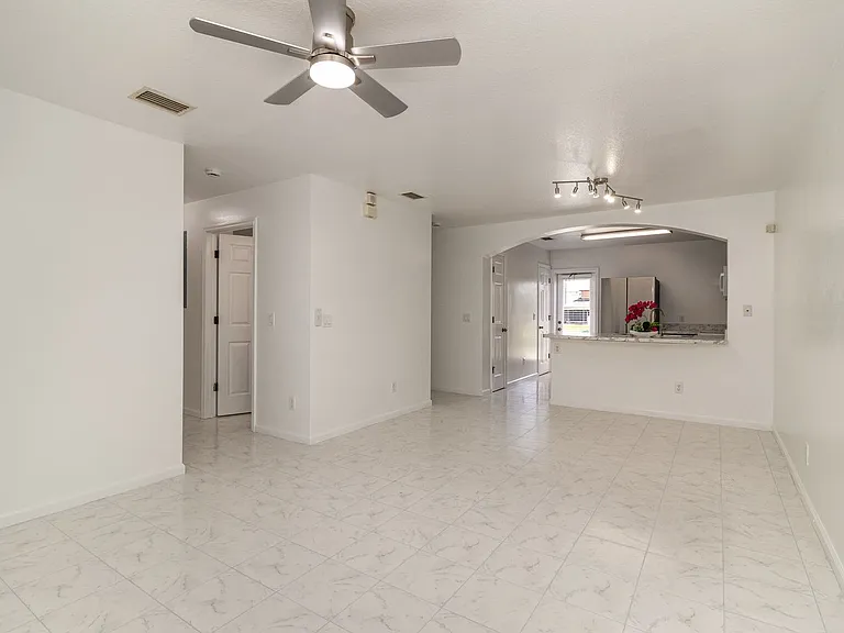 1165 Luminary Cir #102 — Photo 6