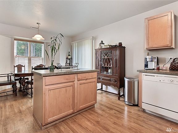 5th image of 11225 208th Street Ct E