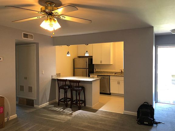 2nd image of 825 Live Oak Ave #H