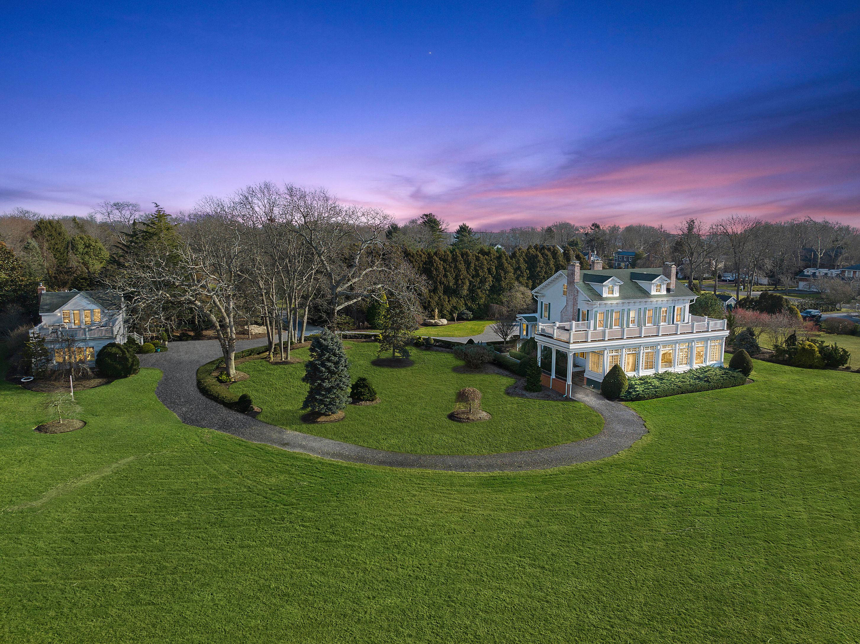 104 Union Ave, Center Moriches, NY 11934 Out East