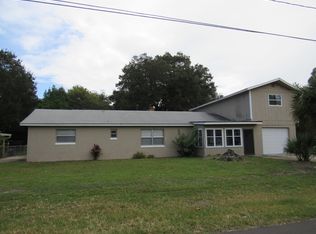 905 Spruce St, New Smyrna Beach, FL 32168
