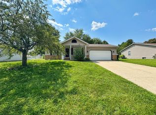 717 Elaine Dr, Waterloo, IL 62298