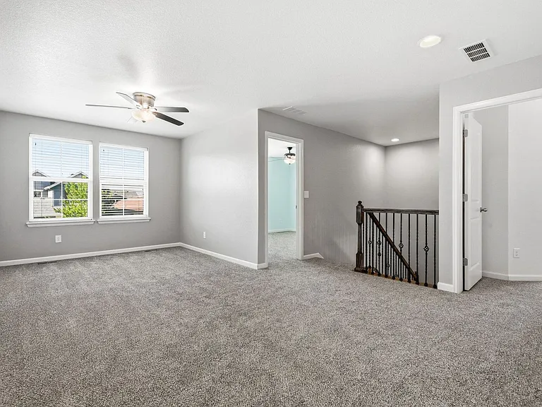 614 W 170th Pl — Photo 29